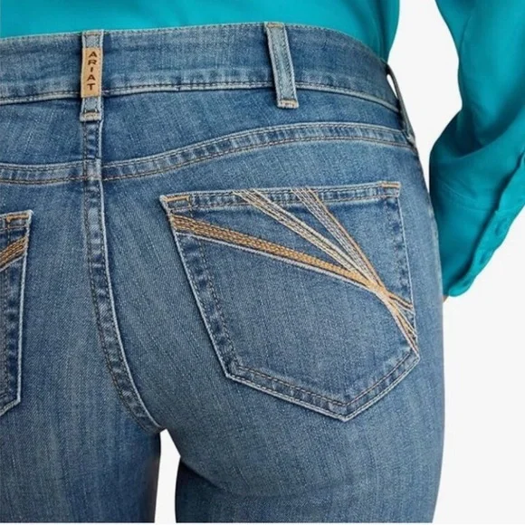Ariat Women's Arrow Fit Perfect Rise Lili Boot Cut Jeans Size 29 - Picture 3 of 12